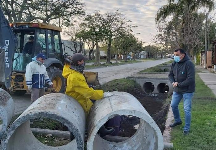 🚧 EL ENTUBAMIENTO EN AVENIDA MARIANO MORENO SIGUE AVANZANDO👷‍♂️